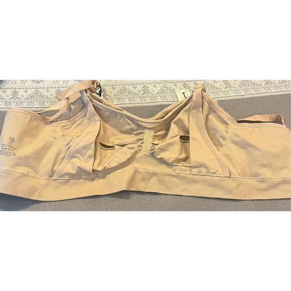 Kindred Bravely Sublime | Patented All-in-One Pumping & Nursing Bra EasyClip - Picture 4 of 8